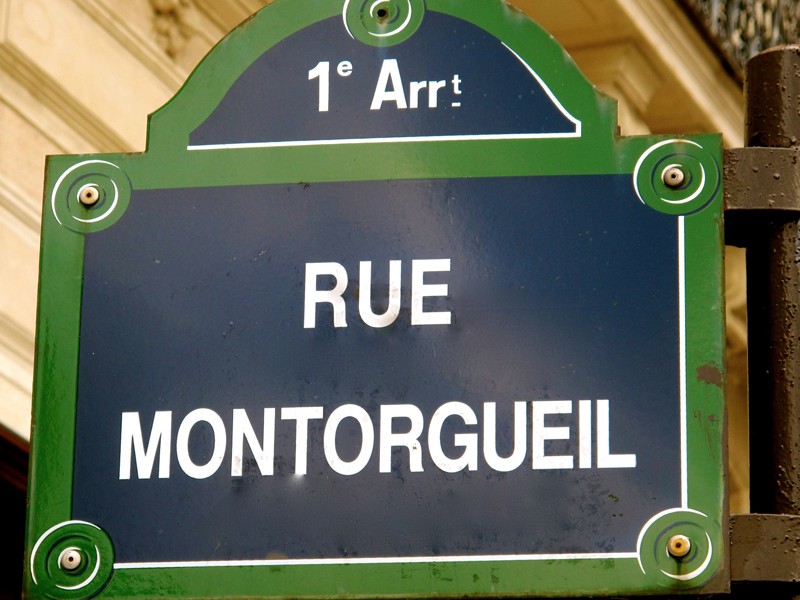 Paris - La Rue Montorgueil - Phil Roberts