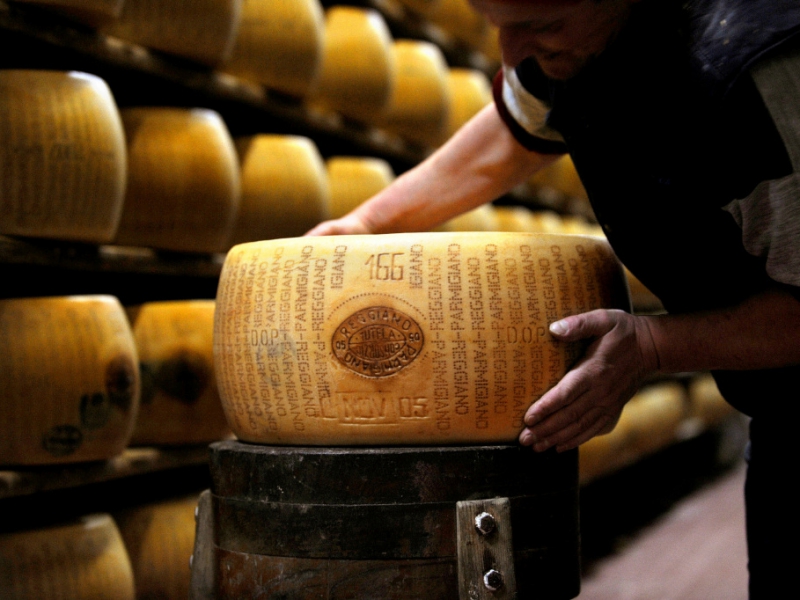 Image: ITALY-BANKING-CHEESE-OFFBEAT